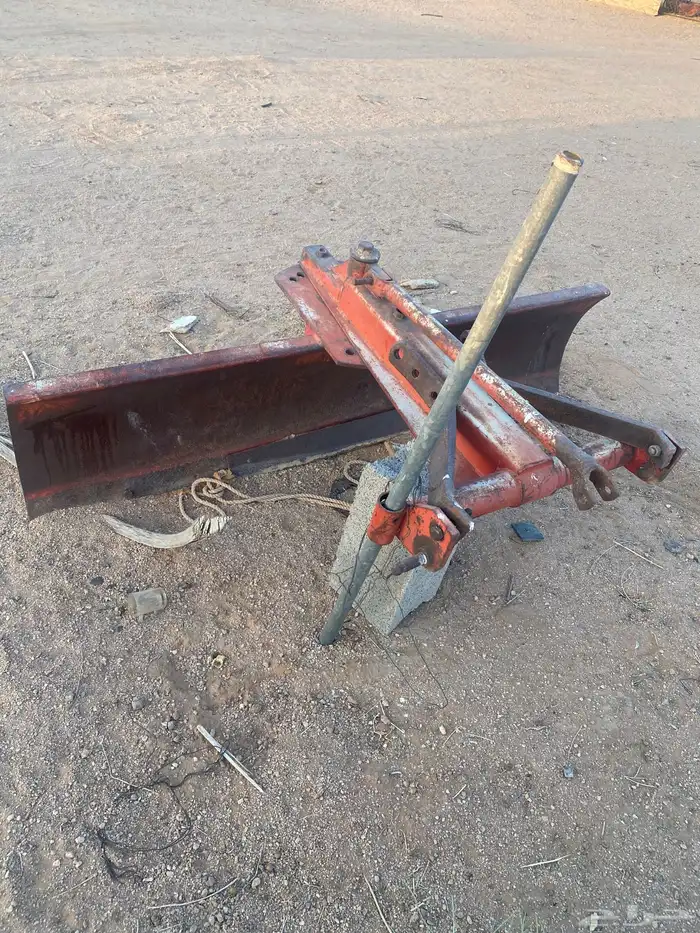 معدات زراعية حراثة 1