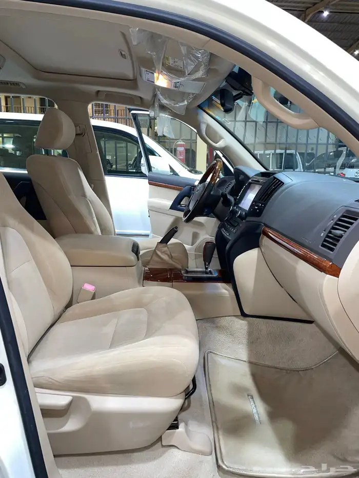 للبيع جيب جي اكس ار 2014 فل كامل عبداللطيف عداد 86 الف 16