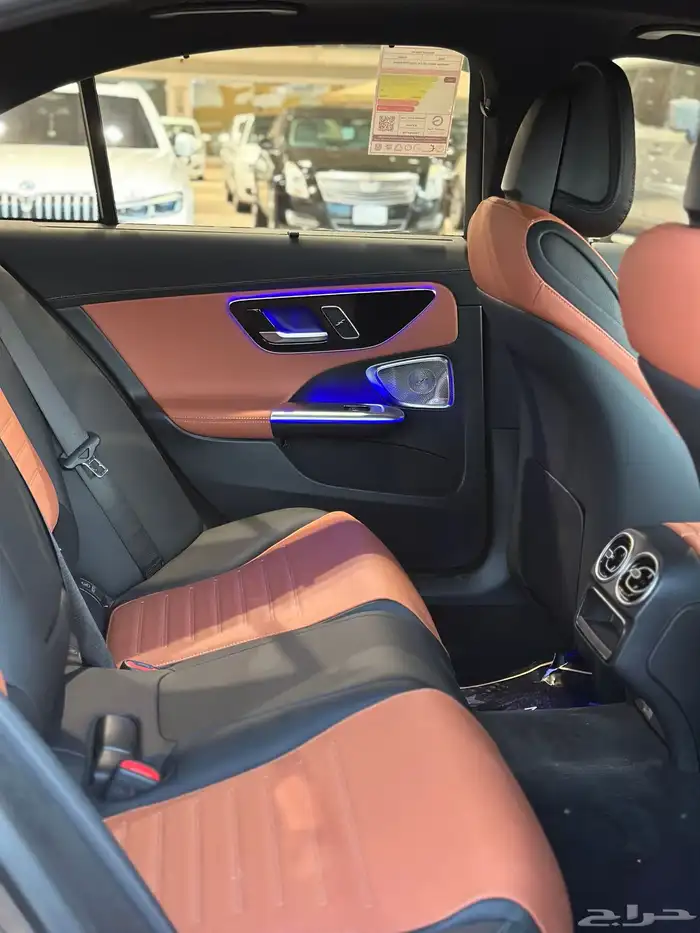 مرسيدس C200 موديل 2025 11