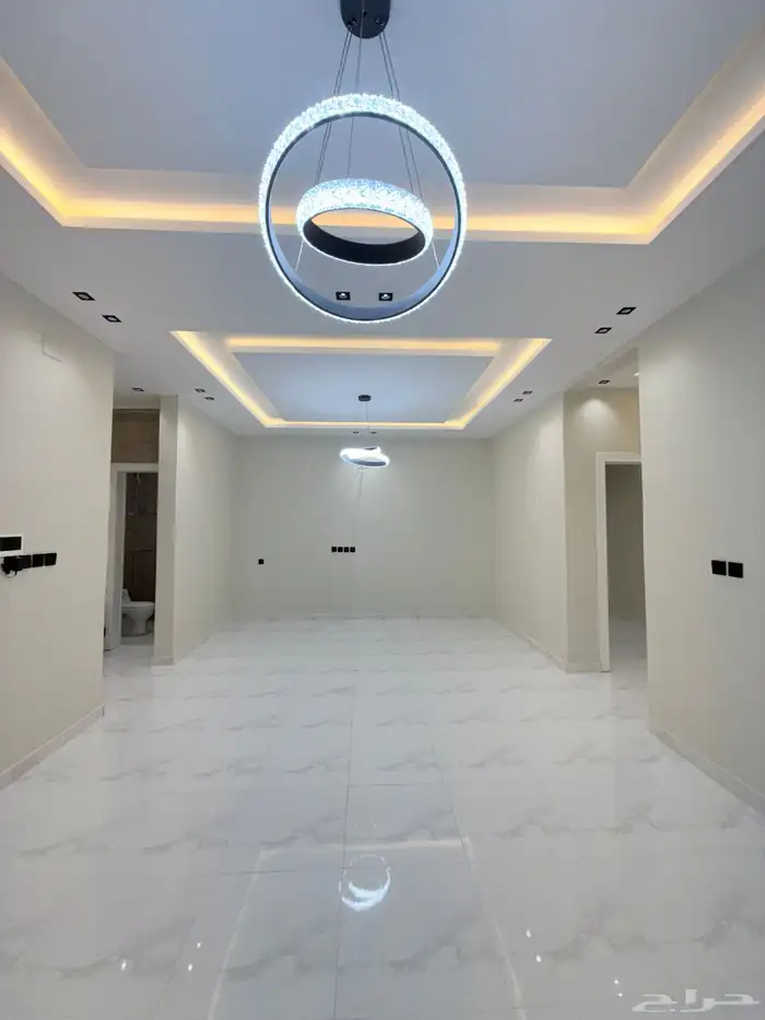 للبيع شقه علويه بسطح خاص ح البديع خلف الراشد مول بسعر500الف 12