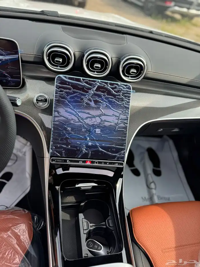 مرسيدس C200 موديل 2025(اصفار) 16