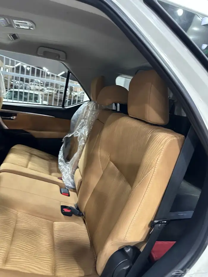 فورشنر ديزل 2021 بريمي دبل دفلك لدى معرض(الرشيدي) 18