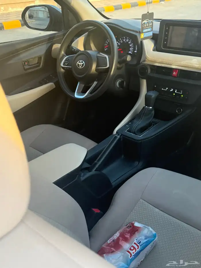 يارس 2023 للبيع لون سلفر 11