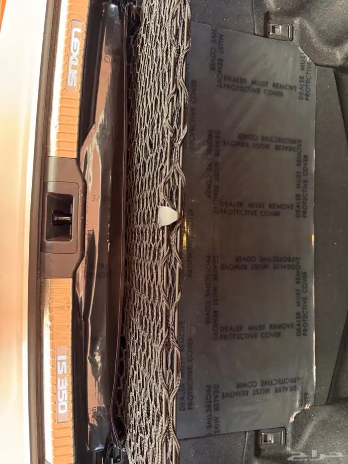 لكزس IS 350 f sport 2023 31