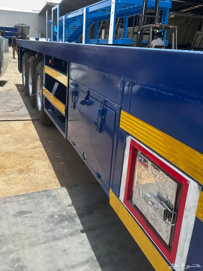 سطحه بطول 13.60 3 محاور منافيخ 1