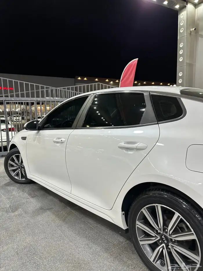 كيا اوبتيما 2020 مطور لدى معرض(عبيد الرشيدي) 7