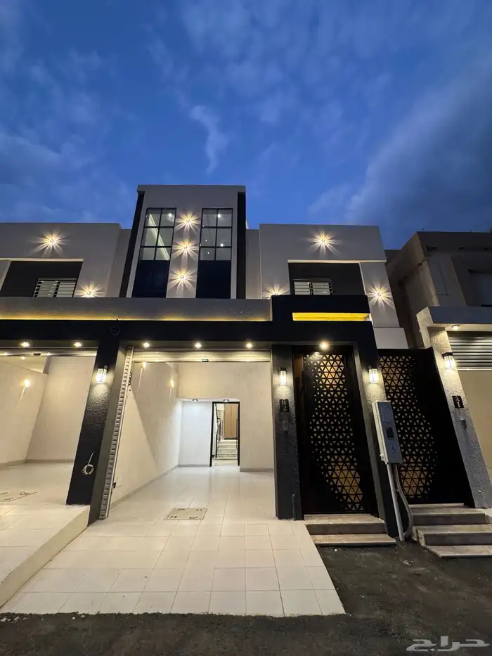 للبيع بالمحاله روف علوي بمدخل سياره تشطيب vip 1