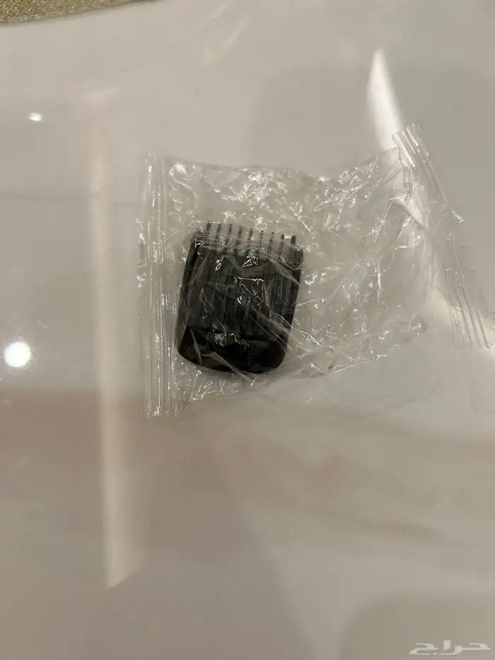 مكينة حلاقة فليبس شبه جديدة بكامل الملحقات 10