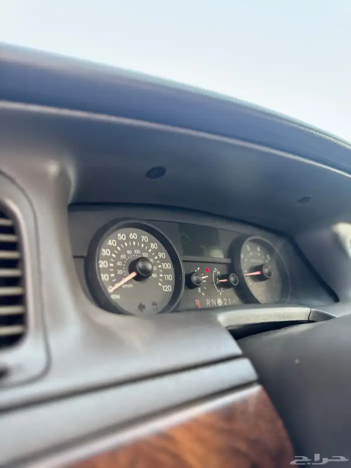 للبيع فورد جراند ماركيز 2010 فل كامل امريكي 17