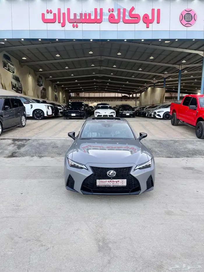 لكزس آي اس 350موديل2025 0