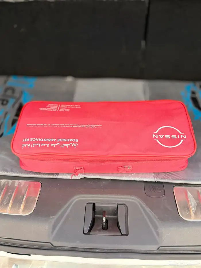 نيسان باترول 2024 بلاتنيوم - 6 سلندر عداد 36 الف كيلو فقط 10