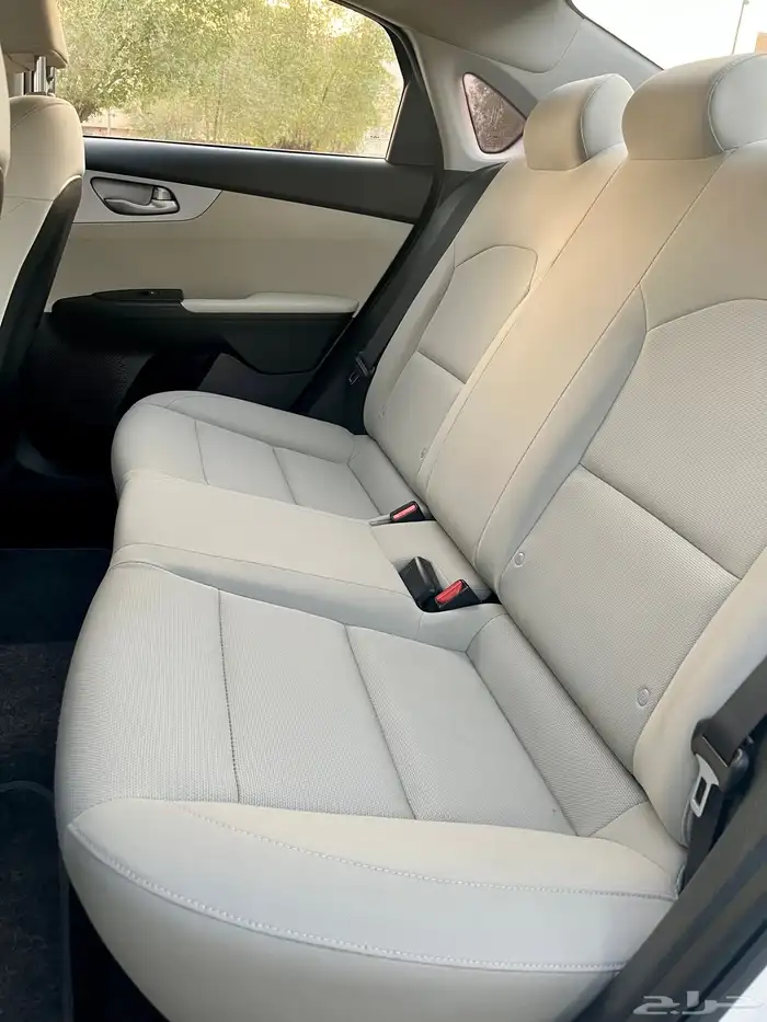 كيا سيراتو 2024 استاندر ( بحالة الوكالة ) 10