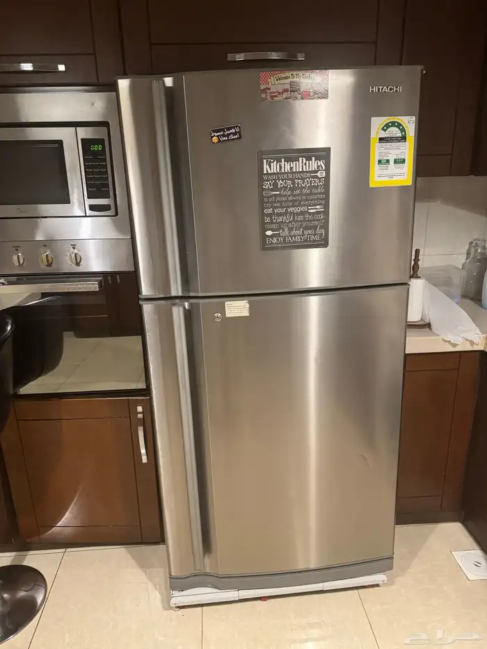 ثلاجة هيتاشي ماتبرد لاكن الفريزر كويس 0