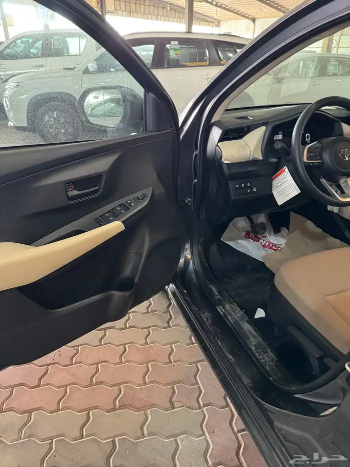 تويوتا يارس Y بلس بنزين 2026 7