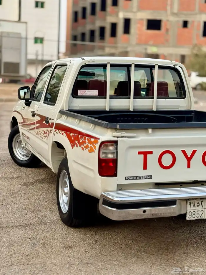 للبيع هايلكس غمارتين 2003 ((GL))نظيف 24