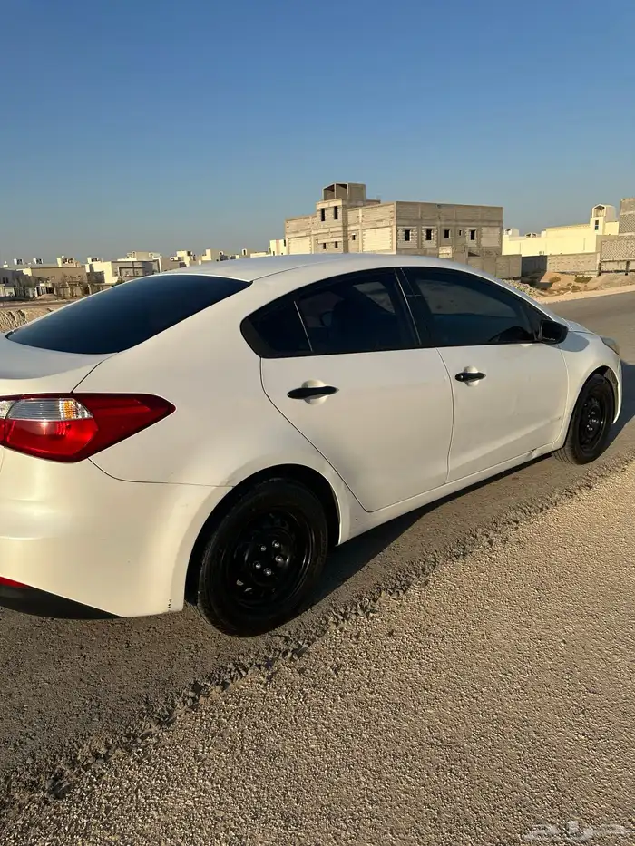 للبيع كيا سيراتو 4