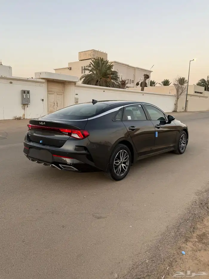 للبيع كيا K5 نص فل 2022 2
