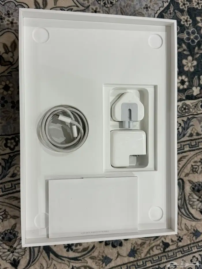 ماك بوك اير 13 انش 1