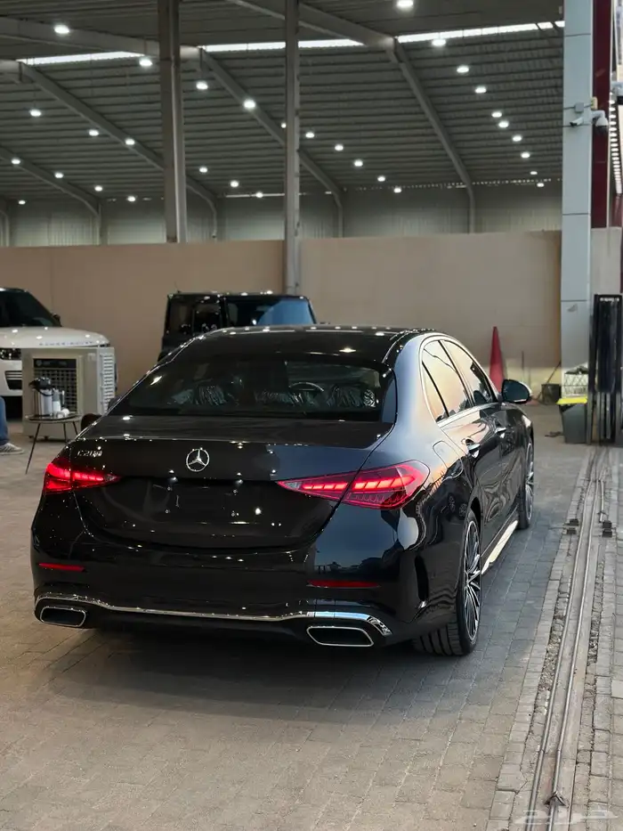 مرسيدس C200 موديل 2025 5