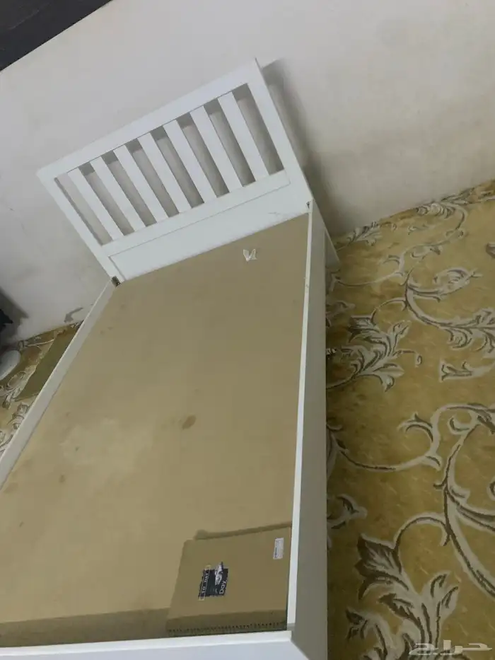 سرير جيد جدا وعلى سوم 2