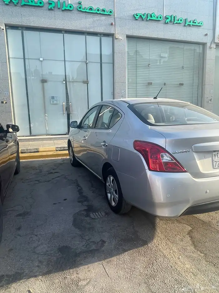 نيسان صني لون فضي 2020 شبه وكالة 3