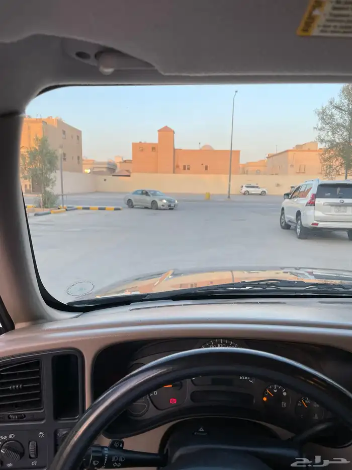 GMC سوبربان 2004 مخزن 50