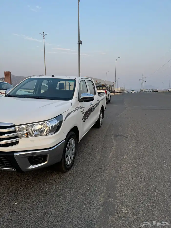 هايلكس غمارتين ديزل 2023 اول مالك وكاله الممشى 153 الف 2