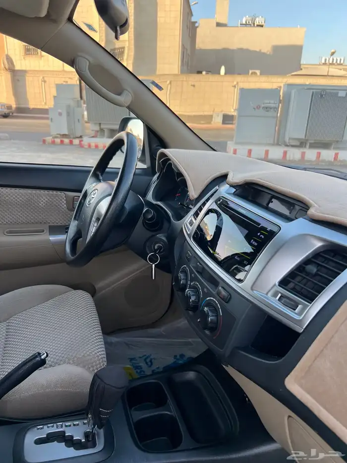 للبيع فورتشنر 2015 مخزن 4 سلندر تماتيك سعودي 33