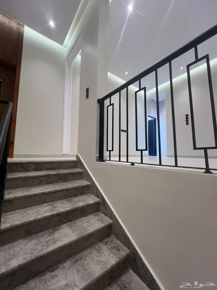 للبيع روف علوي فاخر موقع مميز شمال التضامن 16