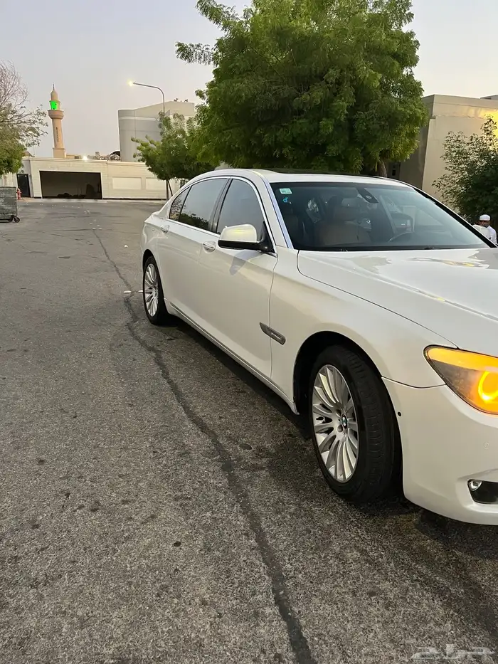 BMW 730 موديل 2012 9