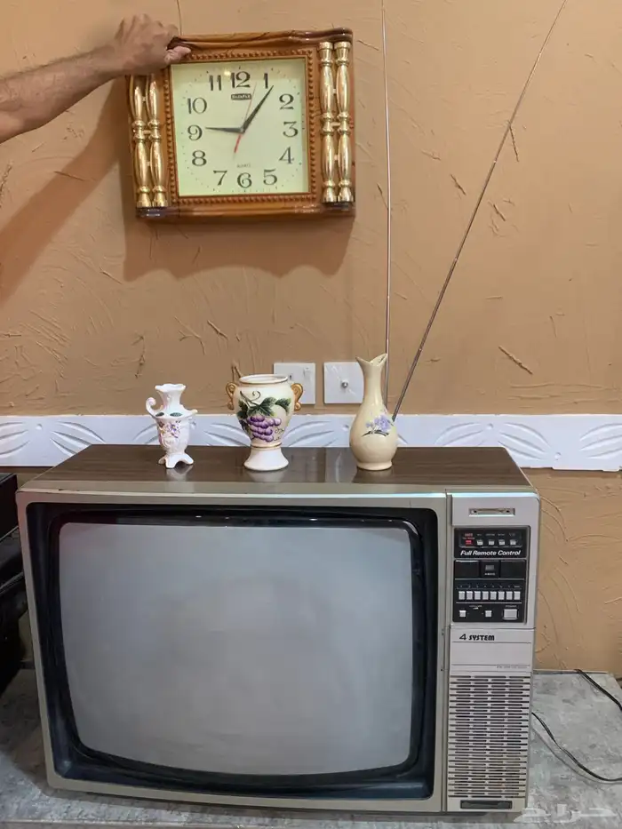 تلفزيون قديم 0
