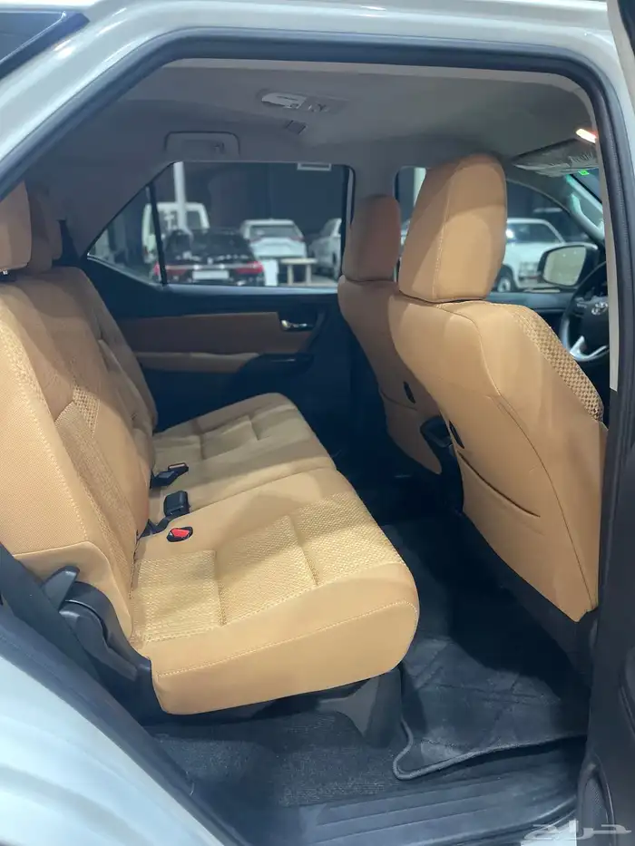 تويوتا فورتشنر بنزين موديل 2025 Gx دبل 10