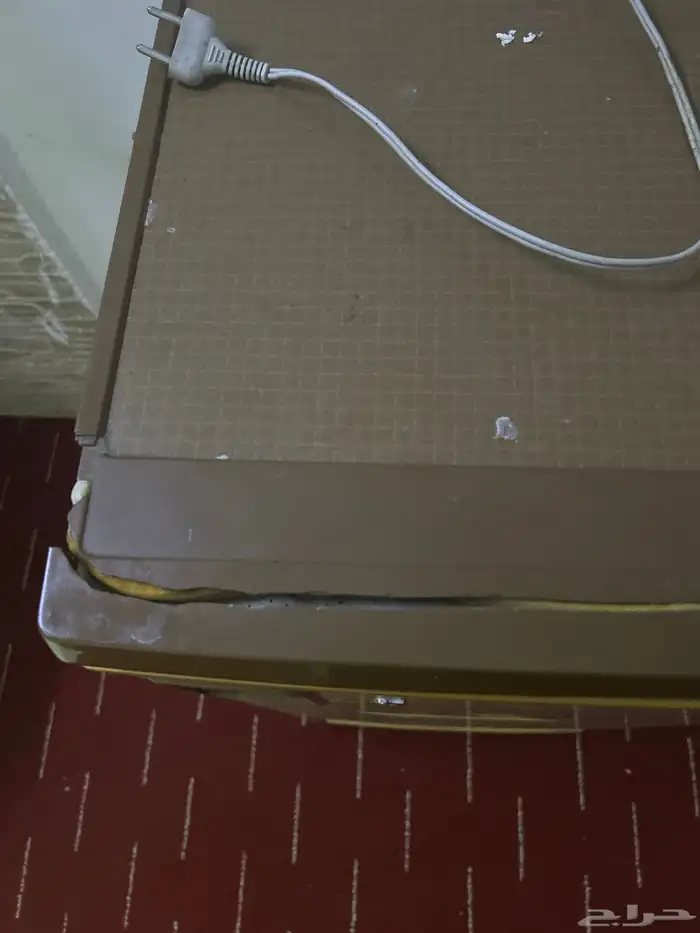 ثلاجه نظيفه يبرد مره في كسر بسيط ما يضر للبيع ب 150 2