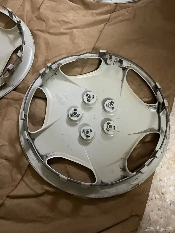 طيس كامري اصلي 2