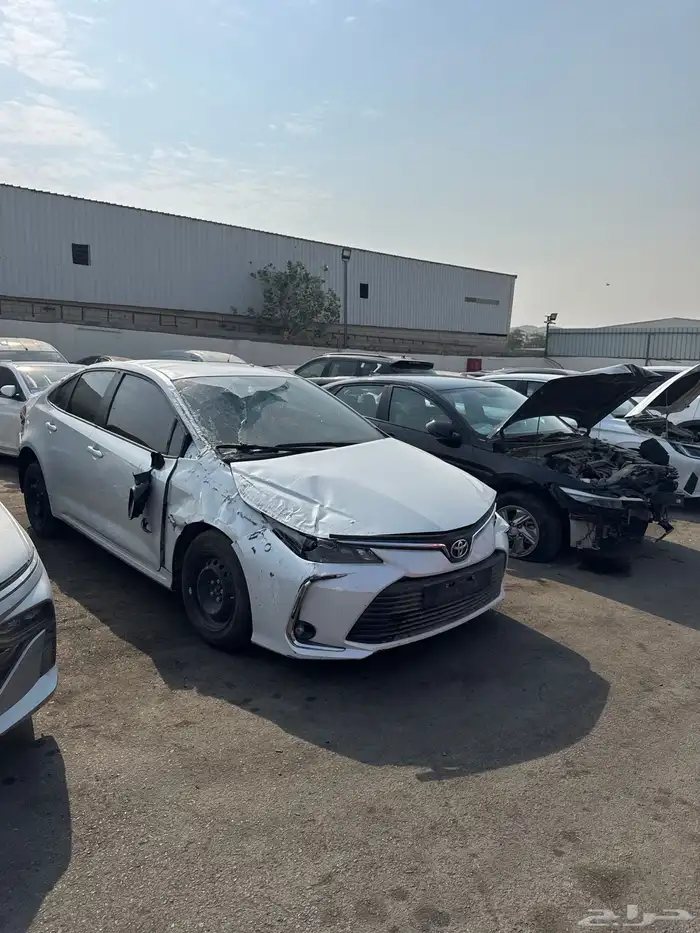 سيارات مصدومه 25