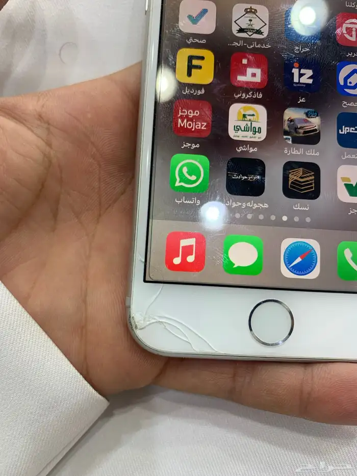 ايفون 8 العادي 3