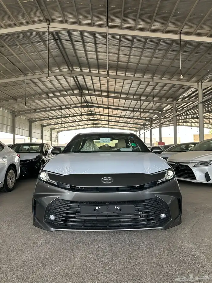 كامري تيتانيوم استاندر E موديل 2025 استلام فوري 2