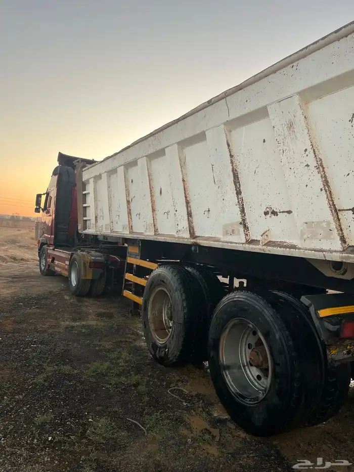 راس فولفو 2004 مع صندوق 24 1