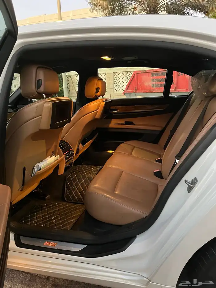 BMW 730 موديل 2012 5