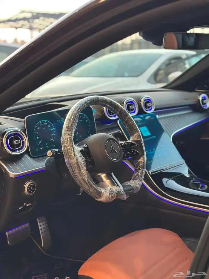 مرسيدس C200 موديل 2025 6