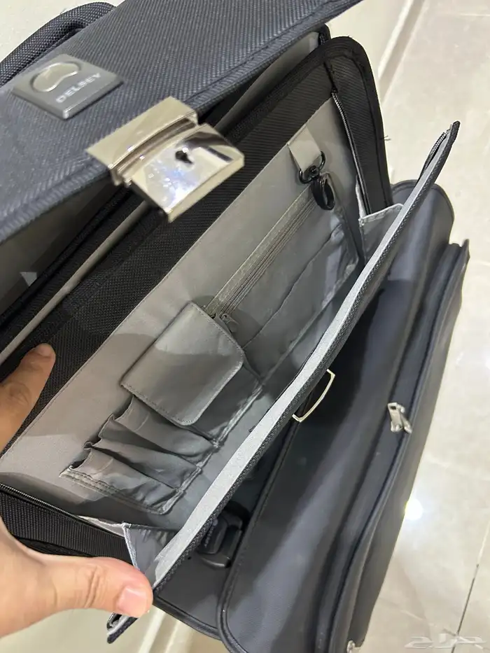 مجموعة شنط ديلسي delsey صناعه فرنسيه vintage 14