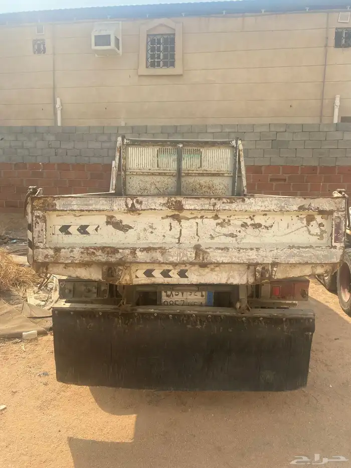 شاحنة نقل خفيفه ل تراب 3