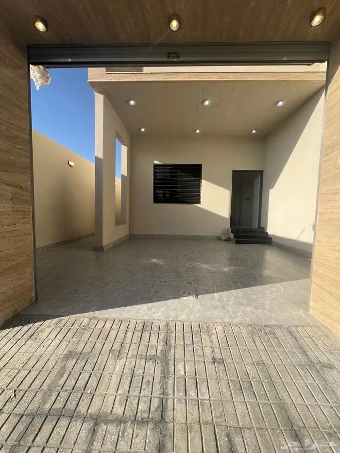 للبيع شقة ارضية فاخرة شمال التضامن 3