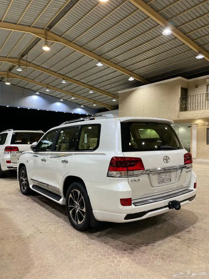 للبيع جيب VXS فل كامل 2016 هيدروليك بريمي عداد 74 الف 7