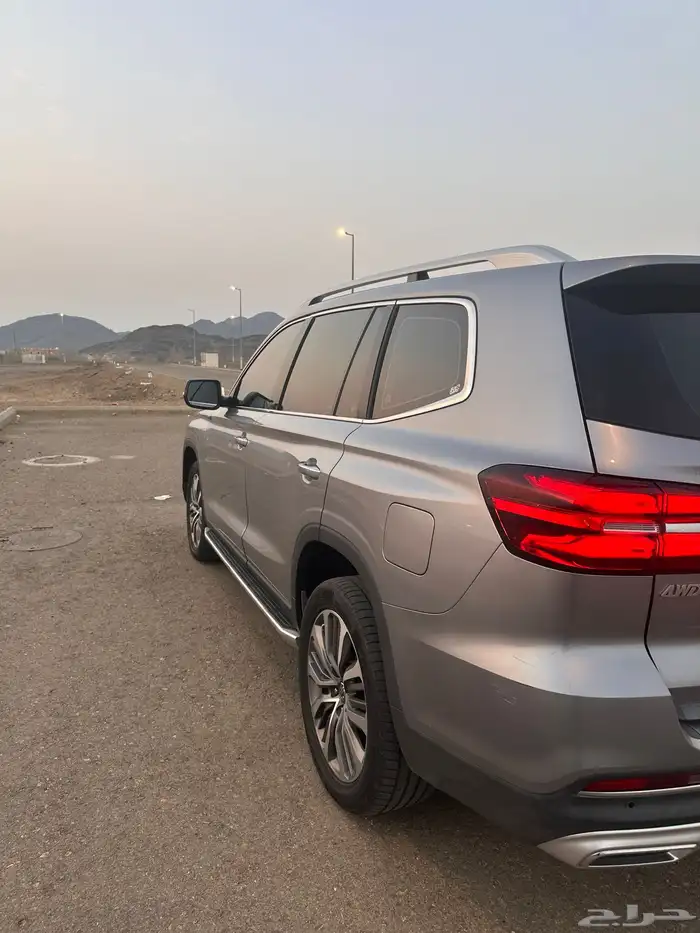 للبيع جيب MG RX8 موديل 2020 مالك اول 8