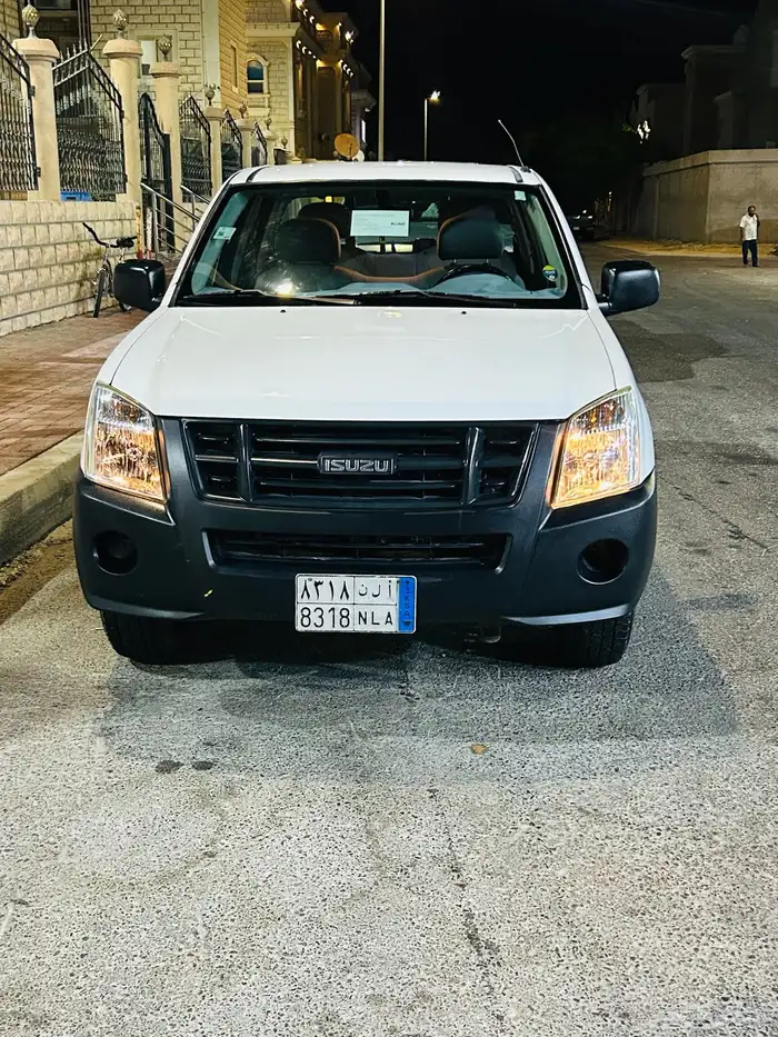 ايسوزو ديماكس  موديل 2012 2