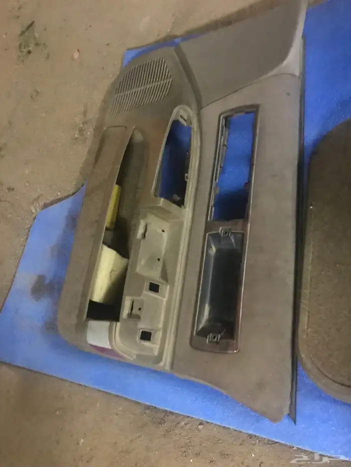 للبيع ديكورات ابواب العدد 3 بيج وكاله كابرس صابونه 94 5