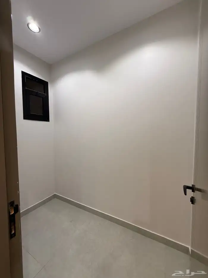 للبيع روف علوي بدرج داخلي وخارجى شمال الراقي ب 650 الف فقط 9