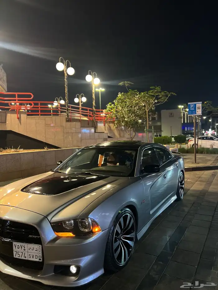 دوج تشارجر 9