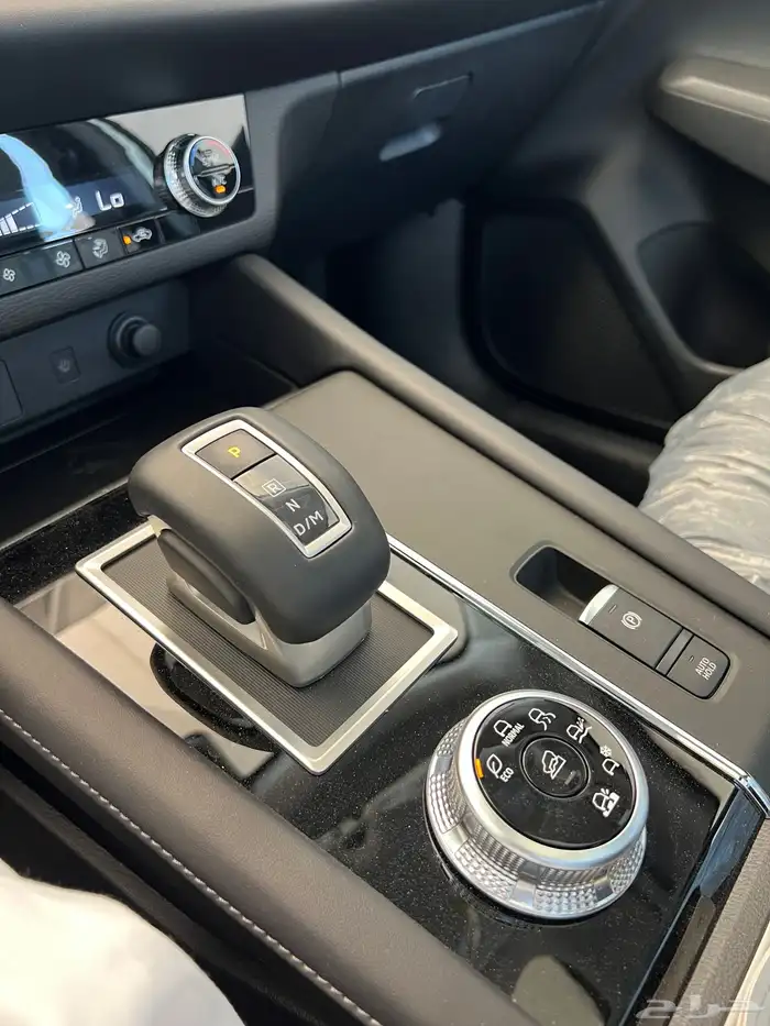 ميتسوبيشي اوتلاندر 2025 نص فل بلس ب 110900 عرض خاص نقاط عميا 23